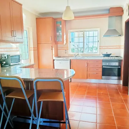 Сasa de vacaciones Quercus Sesimbra